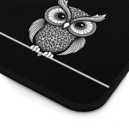 Silent Watcher – Minimalist Desk Mat